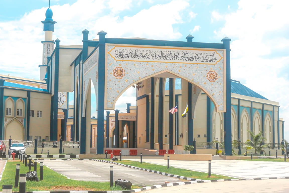 Masjid Tuminah Hamidi – Permata Terapung di Bagan Datuk