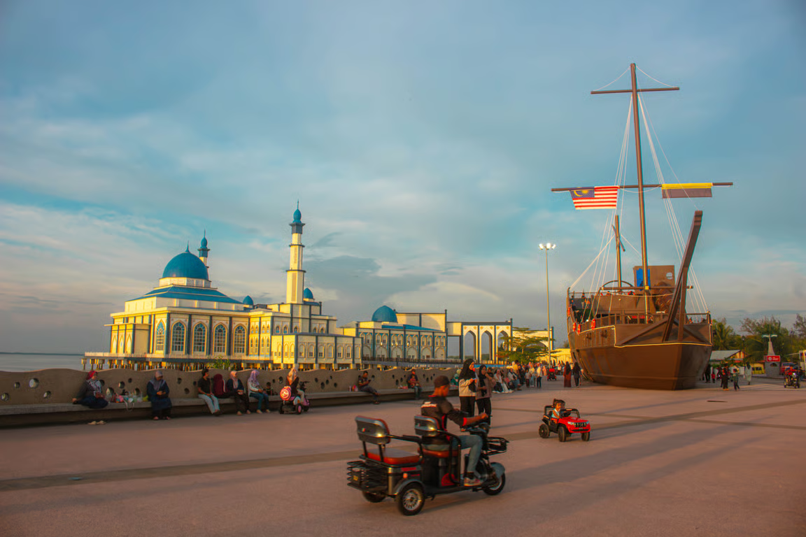 Hujung Minggu Meriah di Dataran Bagan Datuk – Di Sini Nadi Pekan Terasa