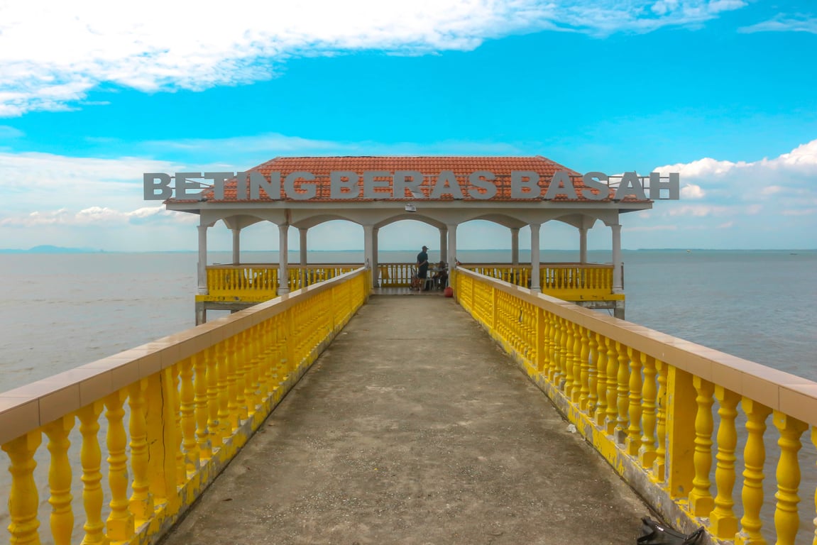 Jeti Beting Beras Basah – Where History Meets the Tides in Bagan Datuk